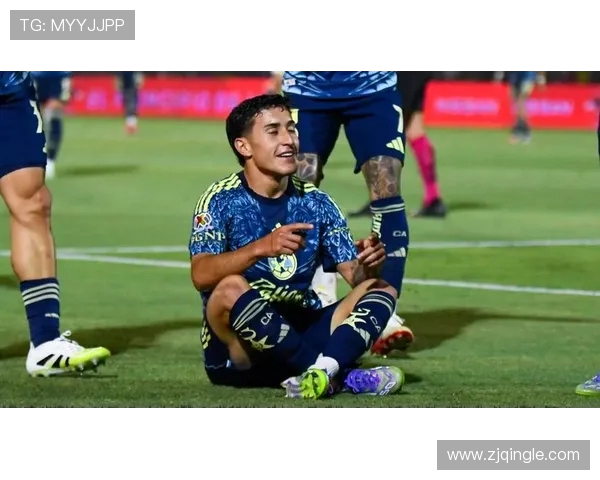 莫美洲与华雷斯激战正酣谁能在赛场上笑到最后