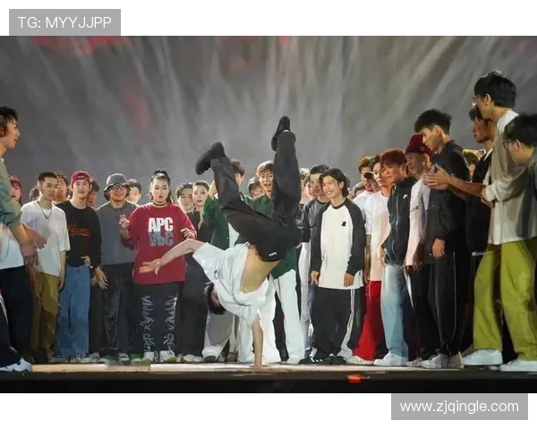 上海街舞队荣登全国街舞排行榜第三名展现实力与魅力